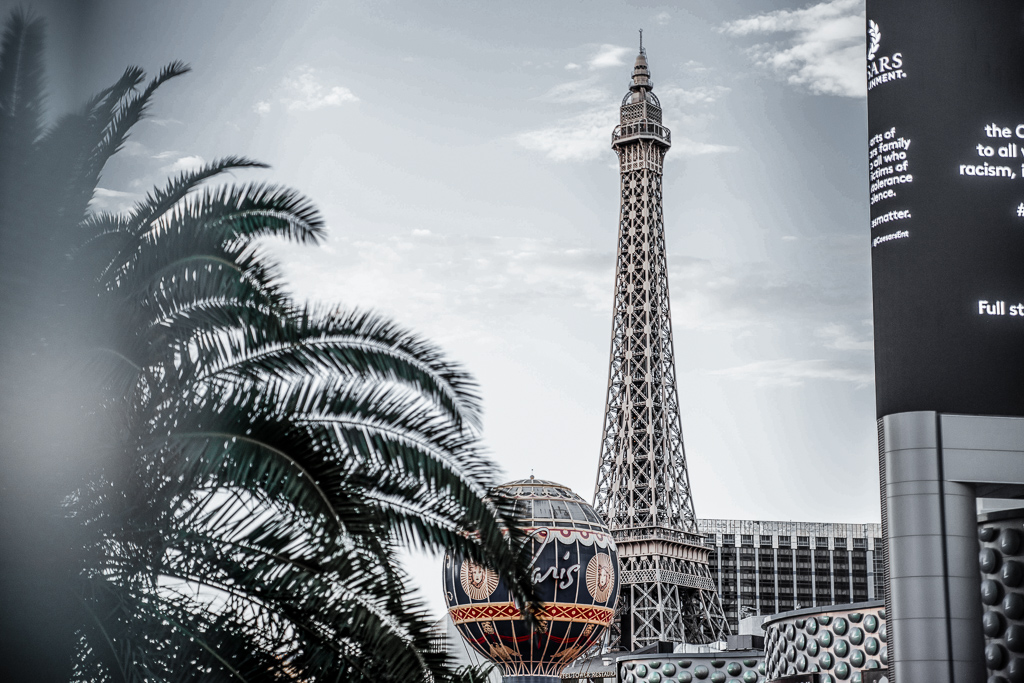 Experience the best of Paris on Valentine’s Day In Las Vegas