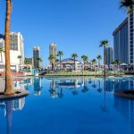 Westgate_Las_Vegas_Resort_and_Casino_Pool_02